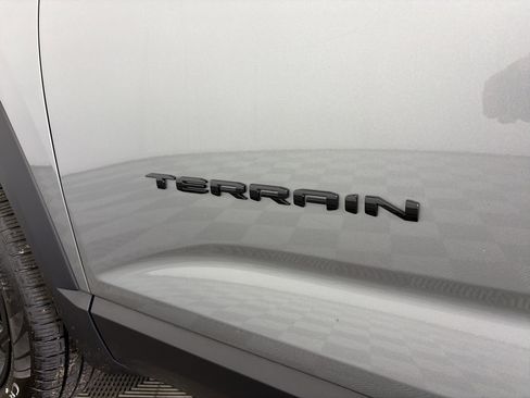 Certified 2026 GMC Terrain Elevation w/ Elevation Premium Package image 18