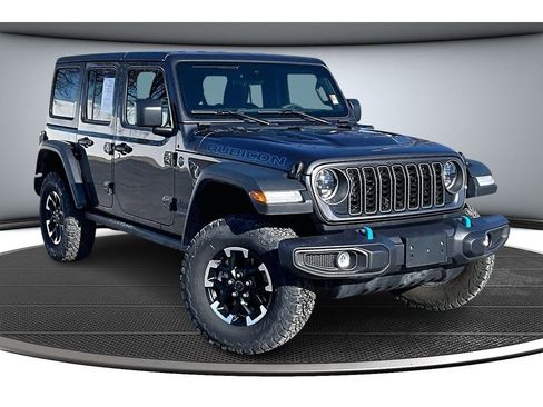 Certified 2025 Jeep Wrangler Rubicon w/ Safety Group image 12