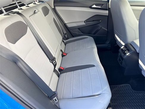 Certified 2023 Volkswagen Taos SE w/ Panoramic Sunroof Package image 16