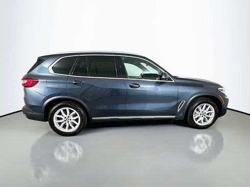 Used 2022 BMW X5 xDrive40i w/ Premium Package AWD/4WD image 8