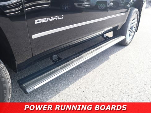 Used 2017 GMC Yukon Denali w/ Open Road Package AWD/4WD image 12
