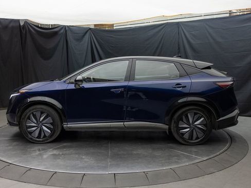 Used 2023 Nissan Ariya AWD image 6