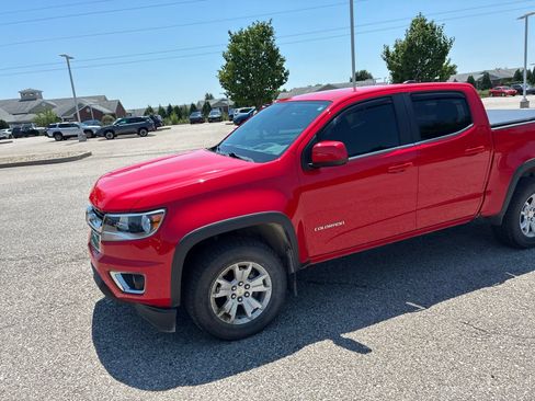 Used 2018 Chevrolet Colorado LT AWD/4WD image 24