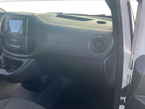 Used 2022 Mercedes-Benz Metris image 20