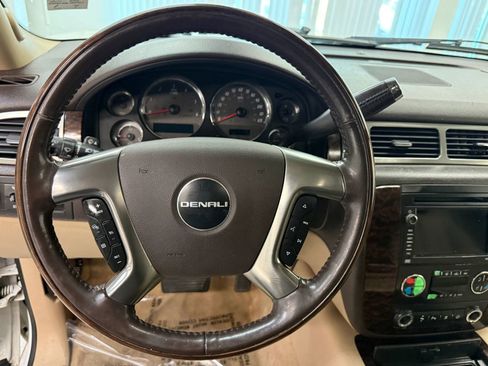 Used 2007 GMC Yukon XL Denali image 33