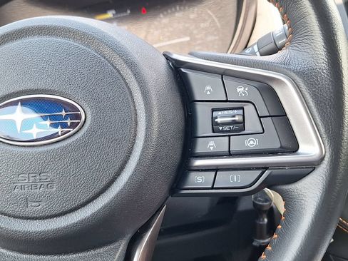 Used 2022 Subaru Crosstrek 2.0i Premium AWD/4WD image 15
