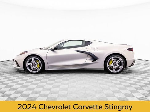 Used 2024 Chevrolet Corvette Stingray Premium Cpe w/ 3LT RWD image 2