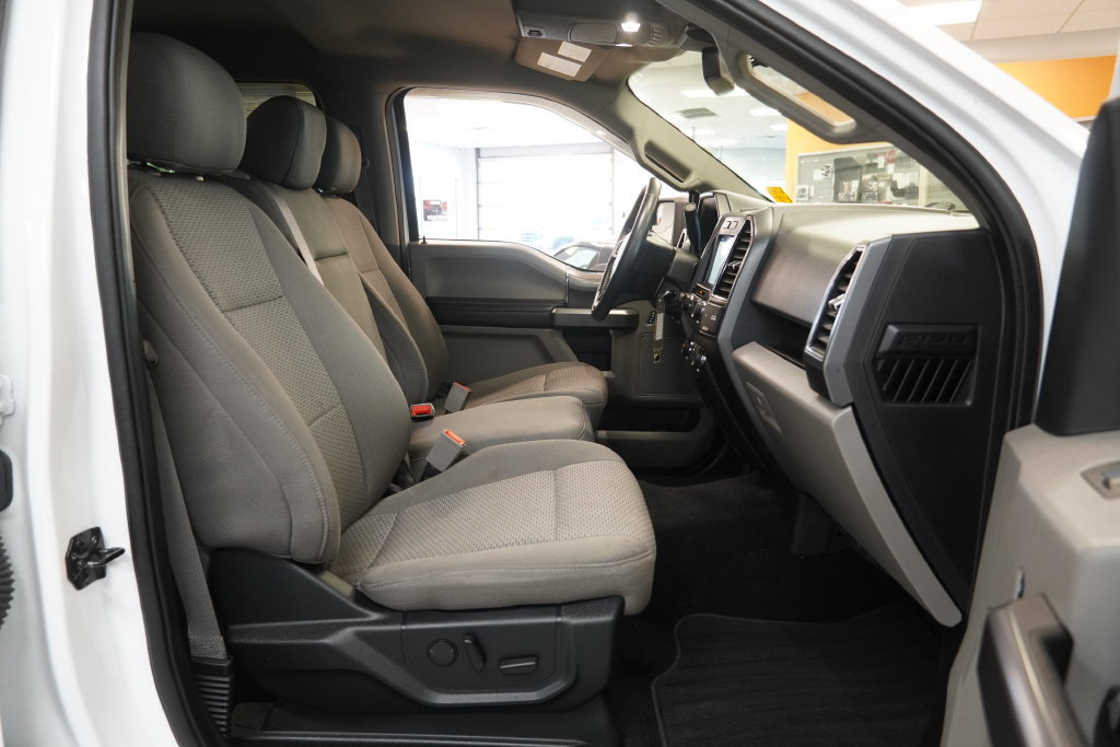 Used 2019 Ford F150 XLT w/ Equipment Group 302A Luxury AWD/4WD image 33