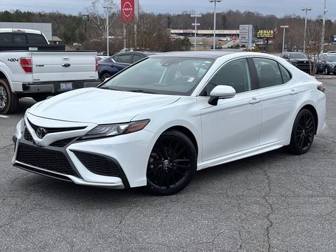 Used 2024 Toyota Camry XSE w/ Navigation Package image 2