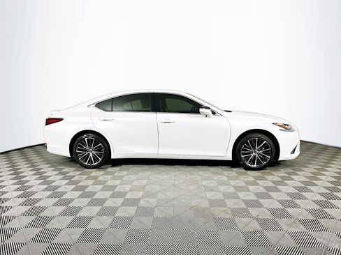 New 2025 Lexus ES 300h w/ Premium Package image 8