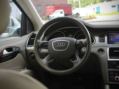 Used 2015 Audi Q7 TDI Premium Plus w/ Premium Plus Package AWD/4WD image 49