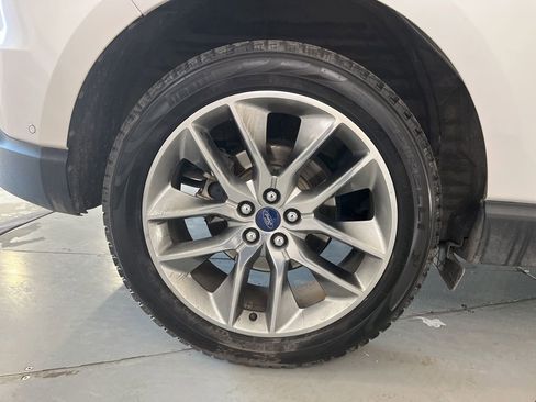 Used 2015 Ford Edge Titanium w/ Equipment Group 302A image 16