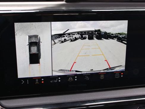Used 2024 GMC Sierra 2500 AT4 w/ AT4 Premium Plus Package AWD/4WD image 27