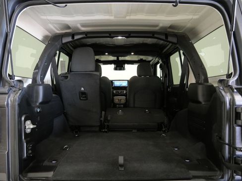 Used 2024 Jeep Wrangler Unlimited Sport AWD/4WD image 27