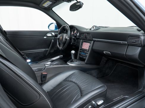 Used 2010 Porsche 911 Carrera 4S image 26