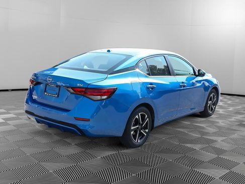 Used 2024 Nissan Sentra SV FWD image 7