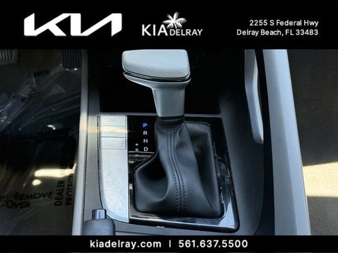 Used 2022 Hyundai Elantra SEL FWD image 22