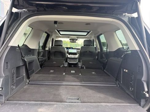 Used 2025 Ford Expedition Active AWD/4WD image 14