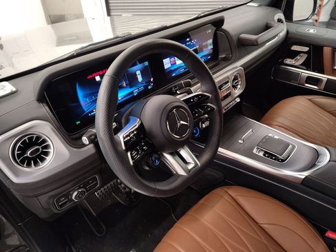 Certified 2025 Mercedes-Benz G 63 AMG 4MATIC image 4