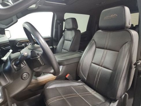 Used 2023 Chevrolet Silverado 1500 High Country w/ High Country Premium Package AWD/4WD image 21