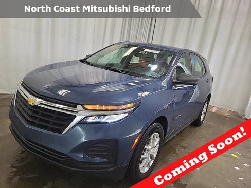 Used 2024 Chevrolet Equinox LS w/ Driver Confidence II Package FWD image 1