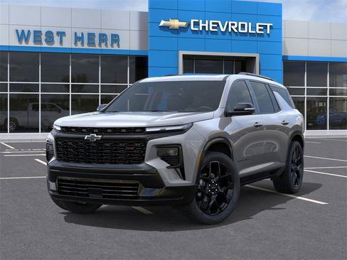 New 2026 Chevrolet Traverse RS w/ LPO, Floor Liner Package image 6