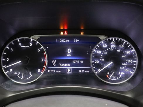 Used 2024 Nissan Sentra SR FWD image 25
