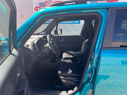 Used 2022 Jeep Renegade Altitude image 18