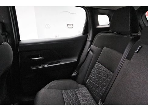 Certified 2026 Nissan Kicks SV FWD image 12
