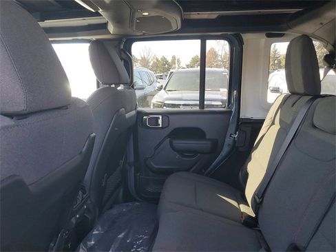 New 2026 Jeep Wrangler Unlimited Rubicon image 8