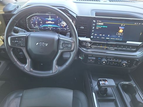 Used 2023 Chevrolet Silverado 1500 ZR2 w/ Technology Package image 23