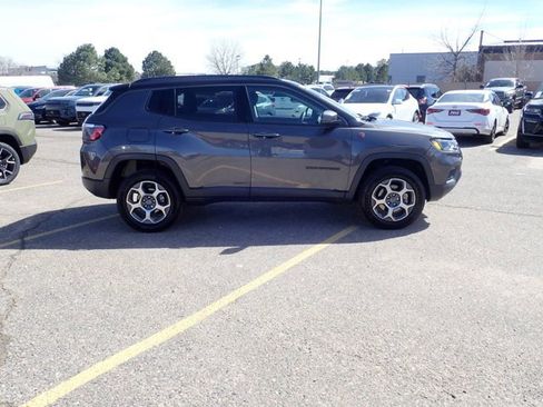 Used 2022 Jeep Compass Trailhawk image 5