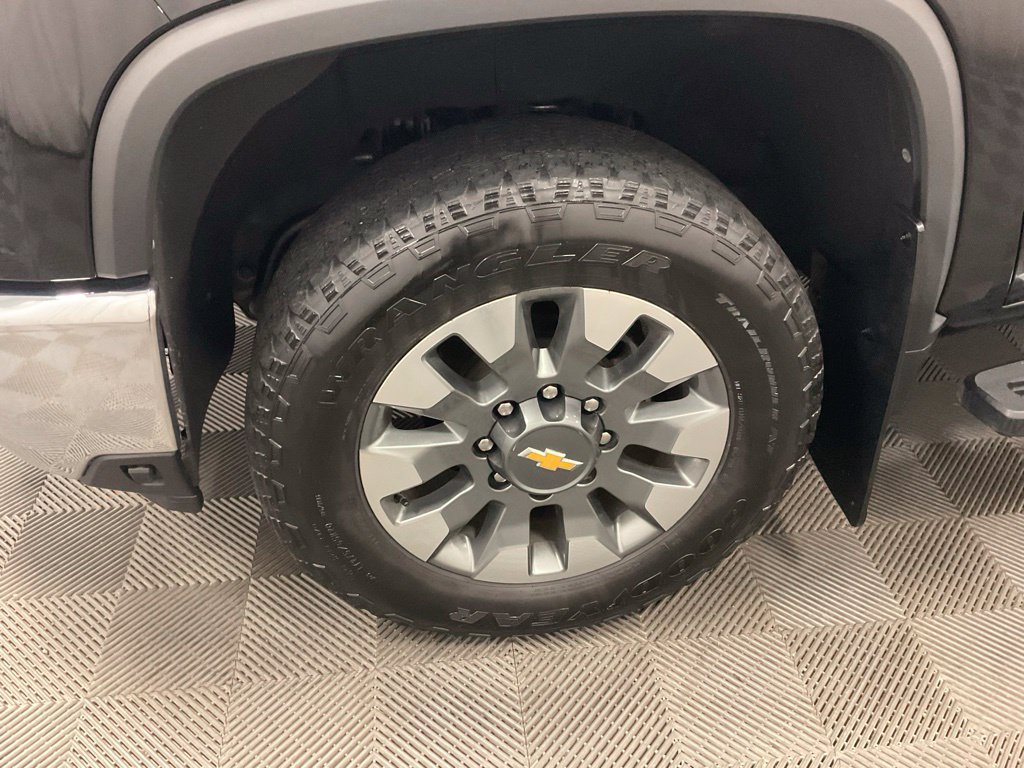 Used 2024 Chevrolet Silverado 3500 LT w/ All Star Edition AWD/4WD image 15