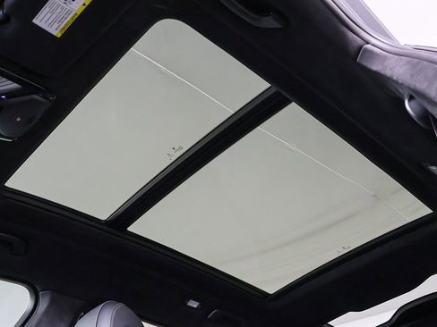 Used 2022 BMW X7 xDrive40i w/ M Sport Package image 23