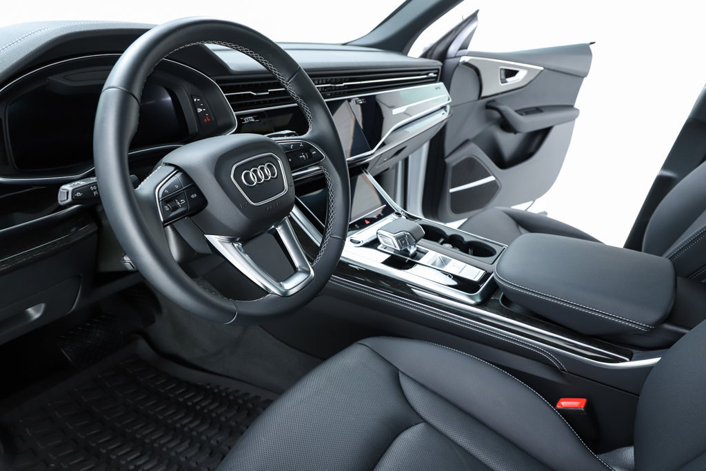 Used 2026 Audi Q8 Premium Plus AWD/4WD image 65