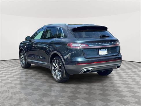 Used 2022 Lincoln Nautilus Reserve AWD/4WD image 5