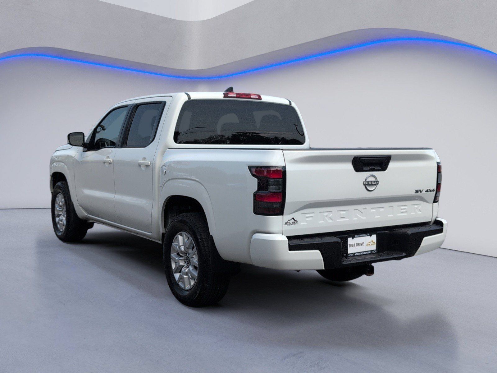 Used 2023 Nissan Frontier SV w/ Tow Package AWD/4WD image 3