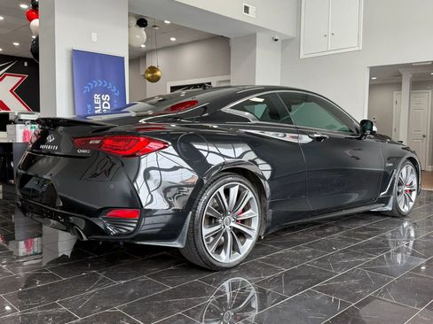 Used 2019 INFINITI Q60 Red Sport 400 w/ Proactive Package image 6