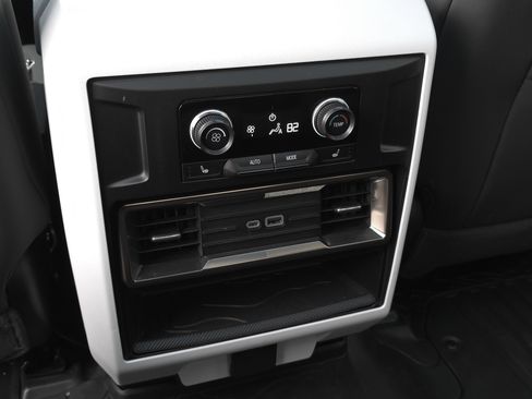 Used 2025 GMC Hummer EV 3X w/ LPO, Dark Essentials Package image 33