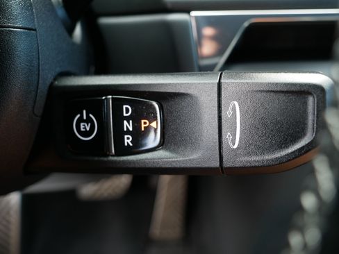 Used 2024 Kia EV9 GT-Line AWD/4WD image 24