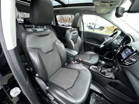 Used 2021 Jeep Compass Latitude w/ Sun and Sound Group image 25