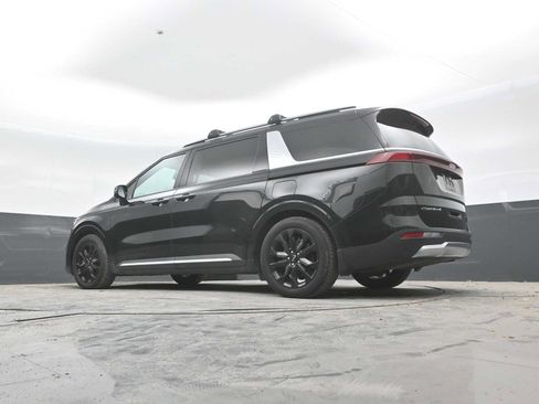 Used 2022 Kia Carnival SX Prestige FWD image 23