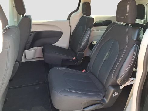 Used 2023 Chrysler Voyager LX FWD image 26