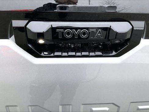 New 2026 Toyota Tundra Platinum AWD/4WD image 15