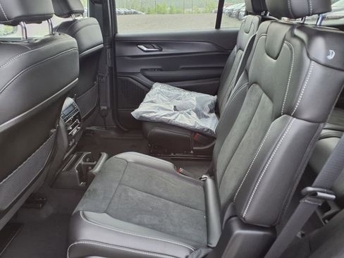 New 2025 Jeep Grand Cherokee L Altitude image 8