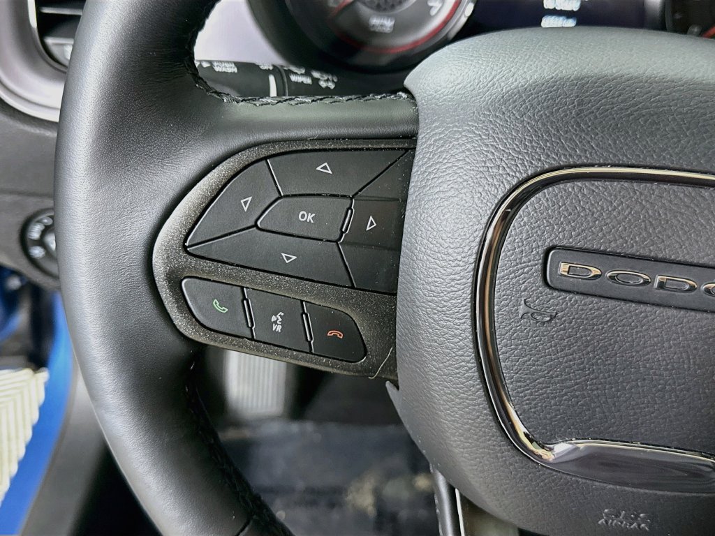 Used 2023 Dodge Charger SXT w/ Blacktop Package AWD/4WD image 23
