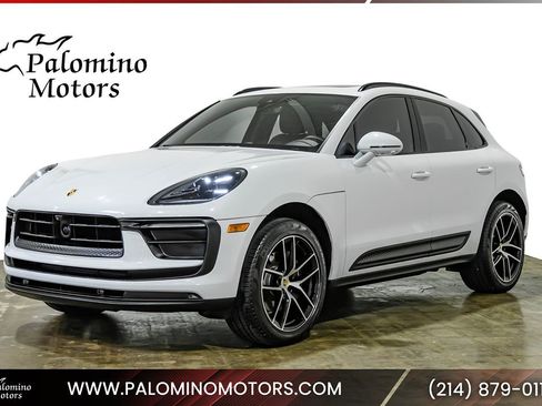 Used 2024 Porsche Macan AWD/4WD image 1