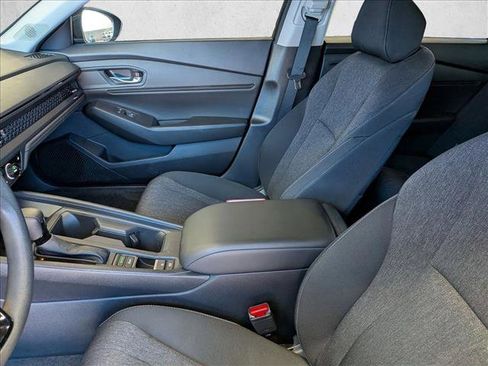 Used 2023 Honda Accord EX image 14