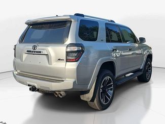 Used 2022 Toyota 4Runner SR5 RWD video 3
