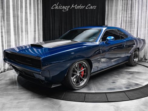 Used 2023 Dodge Challenger SRT Hellcat image 1